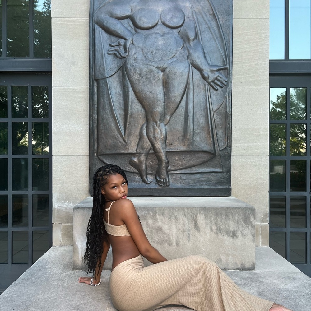 Meet your Posher, Damiah